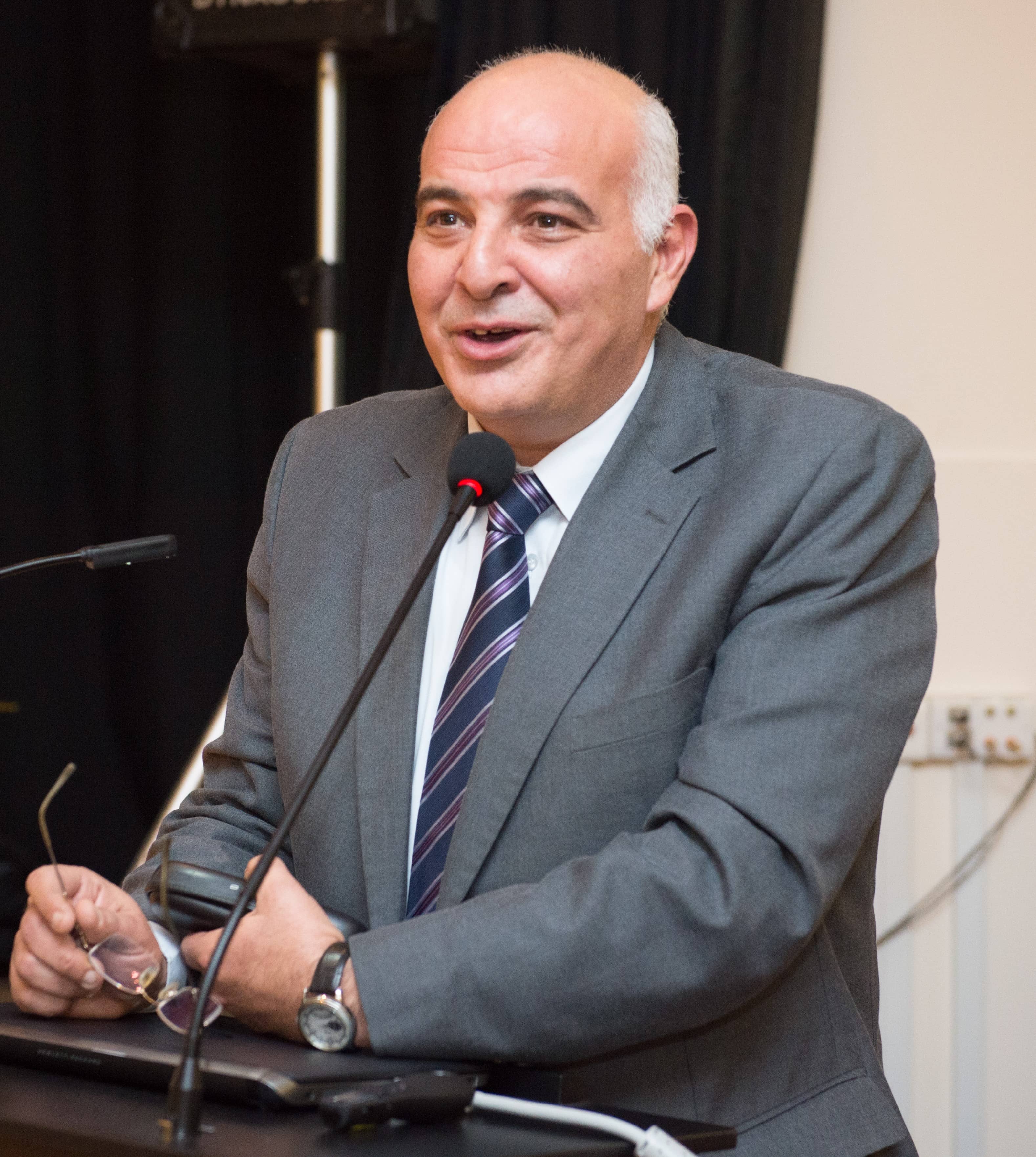 Nikos Kastounotos portrait 2